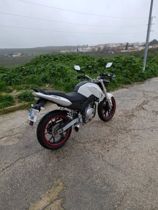 Moto Naked 125cc
