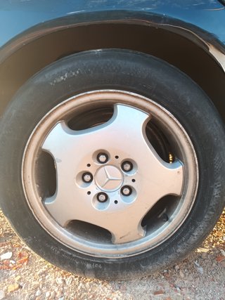Llanta Mercedes-Benz R16 215/55R16 97W