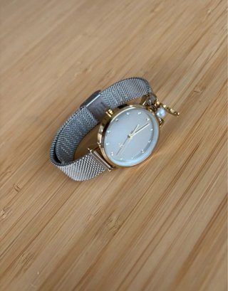 Reloj Parfois ajustable con charm LOVE