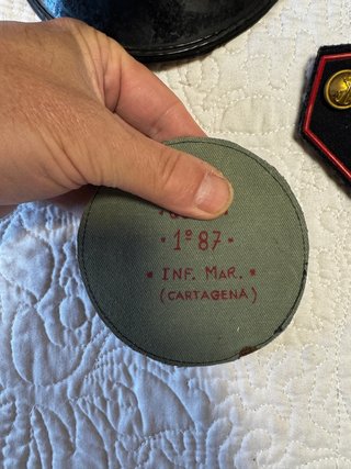 Gorra y insignias Infantería de Marina 87