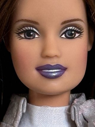 Barbie Teresa Jewel Girl 2000