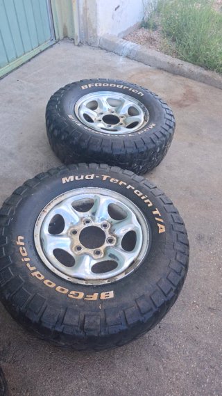 Llantas Cromadas Nissan Terrano I