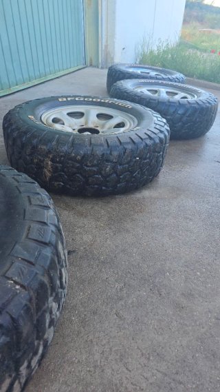 Llantas Cromadas Nissan Terrano I