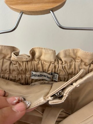 Pantalón Stradivarius Talla 36 Beige