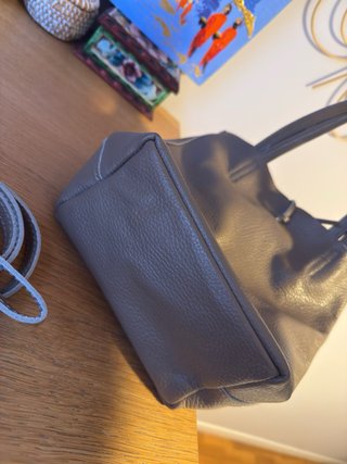 Bolso de mano y hombro de piel