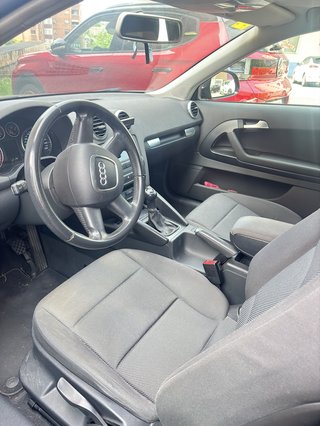 Audi A3 Hatchback Gris oscuro - Muy cuidado