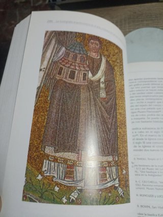 La Iconografía Arquitectónica En El Arte Cristi...