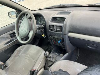 Renault Clio 2001