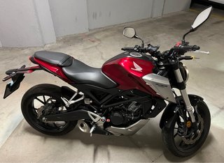 Honda CB125R 2019 Negra/Roja