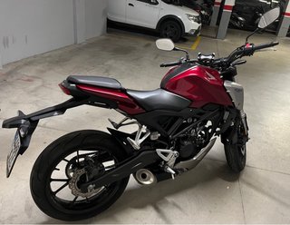 Honda CB125R 2019 Negra/Roja