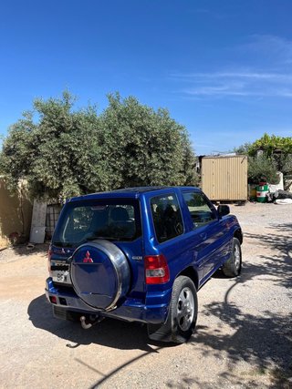 Mitsubishi Montero 2001