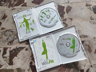 Wii Balance board + 2 giochi Wii Fit