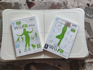 Wii Balance board + 2 giochi Wii Fit