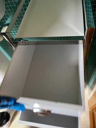 Mueble de baño con ruedas