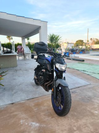 Yamaha MT-07 2018 A2 (en papeles) con EXTRAS