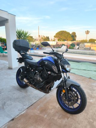 Yamaha MT-07 2018 A2 (en papeles) con EXTRAS