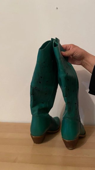 Stivali verdi donna con intagli