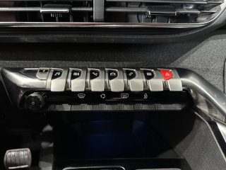 Peugeot 3008 1.6 PureTech Hybrid 225 Allure (2023)