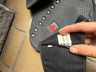 Espaldera Dainese D-TEC