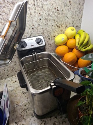 Freidora Eléctrica Tefal 4 L precio 110