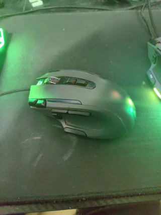 Ratón gamer negro y verde para repuesto