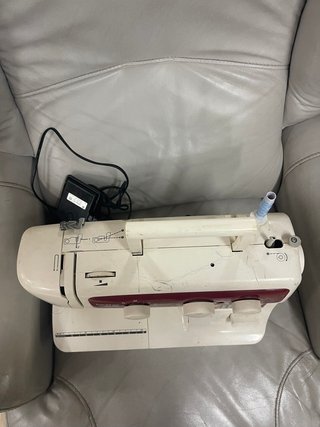 Máquina de coser Brother PX-100