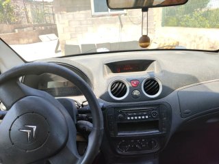 Citroen C2 2006, averiado y sin itvy