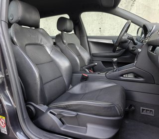 A3 SPORTBACK S-LINE 2.0 TDI CR 140CV * 1 DUEÑO *