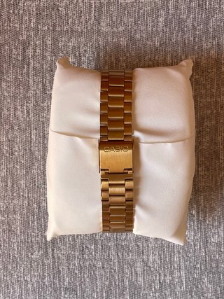 Reloj Casio Vintage Dorado y Negro