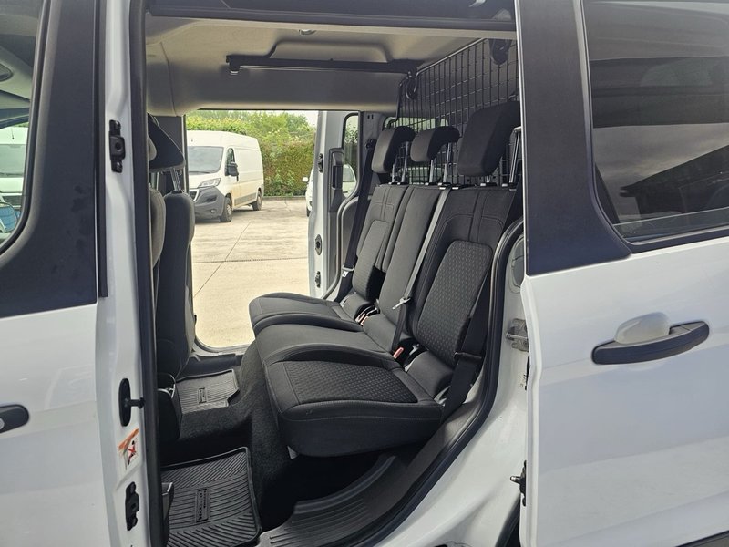 Ford Tourneo Connect 2022, foto 13