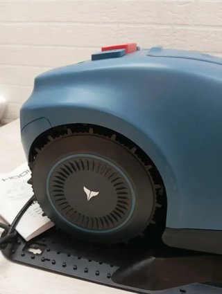 Robot Cortacésped para Jardines Neomow S