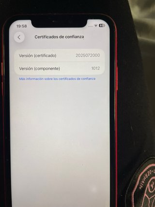 iPhone 11 Rojo 64GB - Para piezas o uso