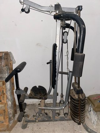 Máquina de gimnasio multifunción