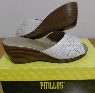 Zuecos Pitillos Verano Blancos de piel.