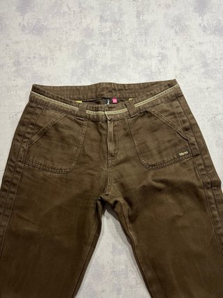 Pantalón niño verde con estampado
