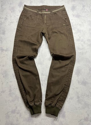 Pantalón niño verde con estampado