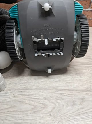 Robot limpiafondos piscina Intex ZX50