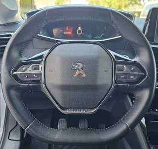 Peugeot 208 2021
