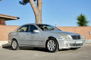 Mercedes-Benz Clase C 2005