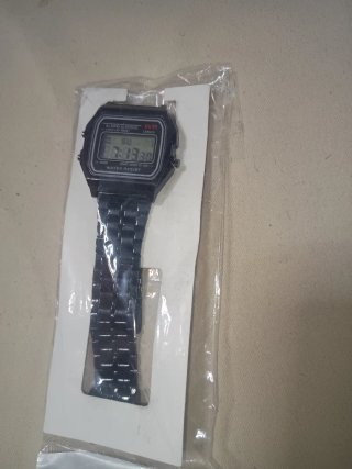 Reloj Pulsera Negro y Plateado