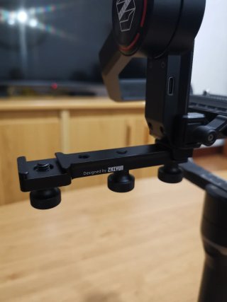 Estabilizador Zhiyun Weebill S
