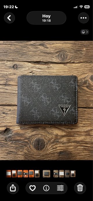 Cartera Guess de piel marrón