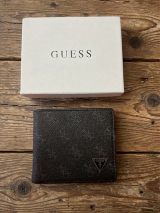 Cartera Guess de piel marrón