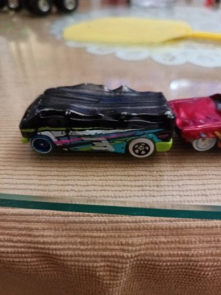 2 Coches Hot Wheels Aplastados