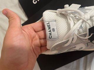 Zapatillas Chanel Runner Plata y Blanco