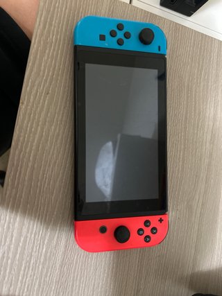 Nintendo Switch Azul y Rojo