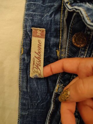 Vaqueros rotos Fishbone Talla 30 talla M