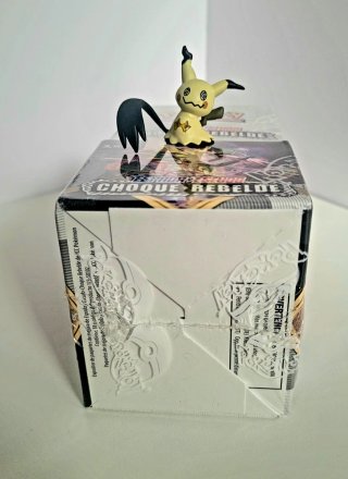 Booster Choque Rebelde 18 sobres Pokémon TCG