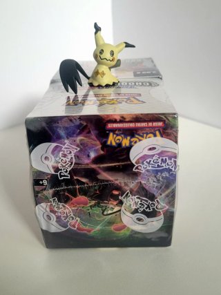 Booster Choque Rebelde 18 sobres Pokémon TCG