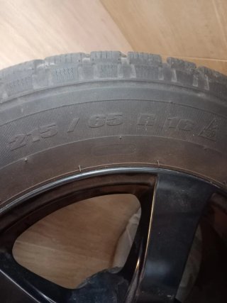 4 Llantas + Neumáticos Nieve Audi 215/65 R16